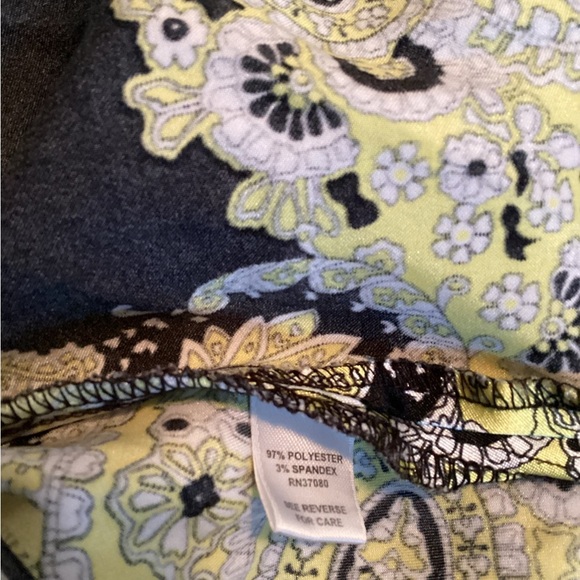 Cato Black and Yellow Paisley Button-Up Blouse, Plus Size 18/20, 2X - Picture 8 of 8